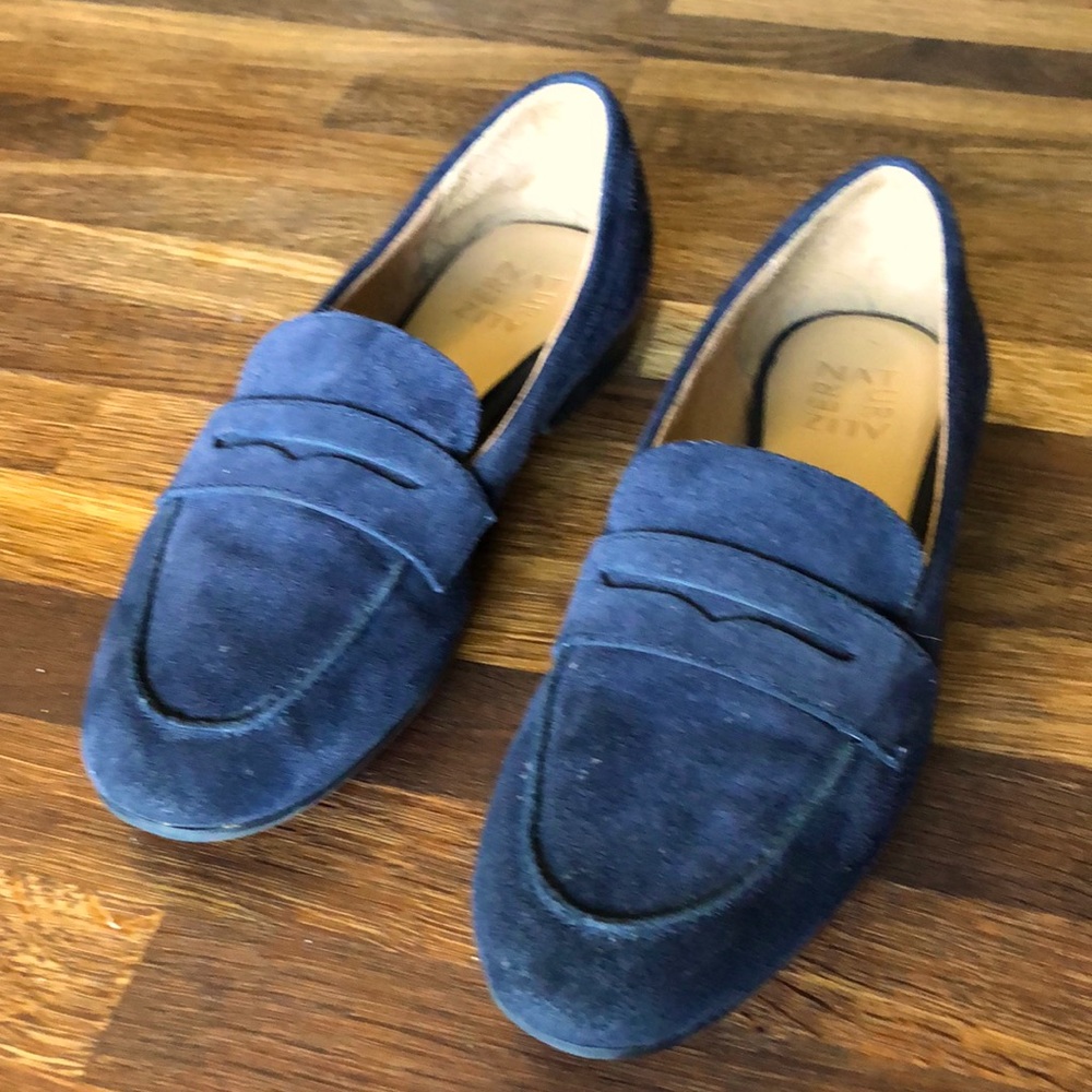NATURALIZER Shoes 9M Come on put on your Blue Suede Shoes Very good condition